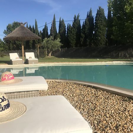 Mas Des Limites Bed & Breakfast Rognonas Exterior photo